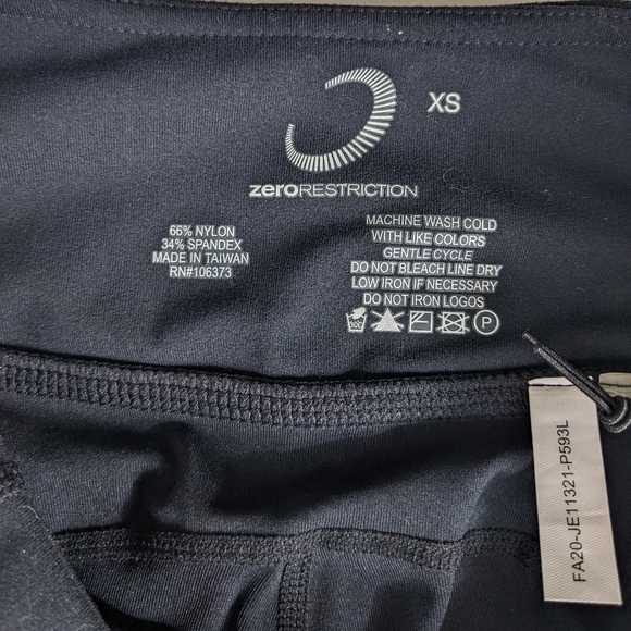 Zero Restriction Cici Legging black XS NWT - Picture 3 of 4
